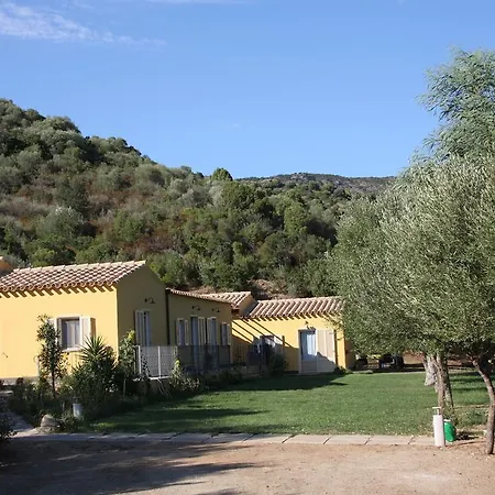 Agriturismo S'arxola * Teulada