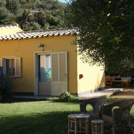 Agriturismo S'arxola * Teulada